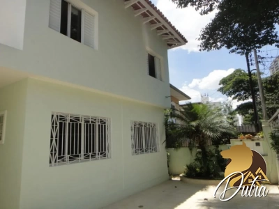 Padrão Indianópolis 200m² 03 Dormitórios 03 Suítes 3 Vagas