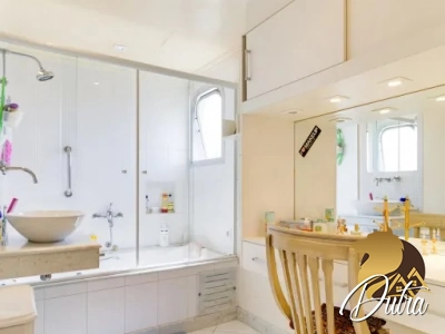 Via Condotti Indianópolis 261m² 03 Dormitórios 03 Suítes 5 Vagas