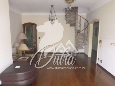 Altair Alto de Pinheiros Cobertura Duplex 240m² 3 Dormitórios 2 Suítes 3 Vagas