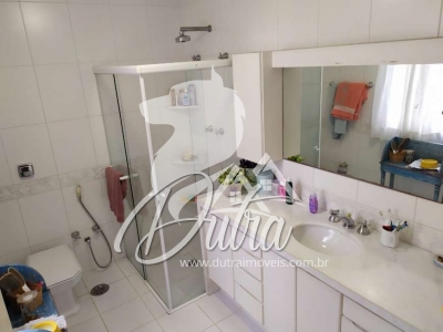 Villa Rica Cerqueira César 230m² 04 Dormitórios 03 Suítes 4 Vagas