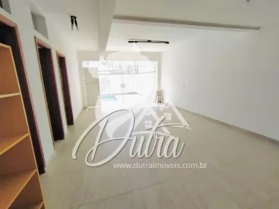 Padrão Chácara Inglesa 204m² 03 Dormitórios 01 Suítes 6 Vagas