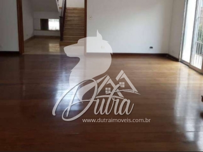 Casa Alto de Pinheiros 610m² 4 Dormitórios 3 Suítes 4 Vagas