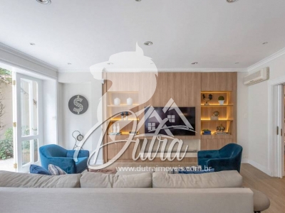 Casa na vila nova conceição Vila Nova Conceição 370m² 04 Dormitórios 02 Suítes 3 Vagas