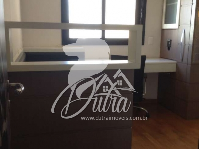 Petit Palais Planalto Paulista 247m² 04 Dormitórios 04 Suítes 4 Vagas