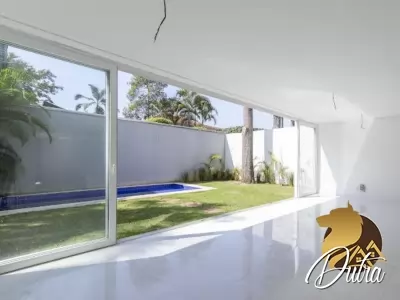 Condomínio Hipica gardem Chácara Santo Antônio (Zona Su 525m² 04 Dormitórios 04 Suítes 5 Vagas