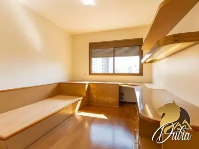 Maria Silvia Moema 170m² 03 Dormitórios 01 Suítes 2 Vagas