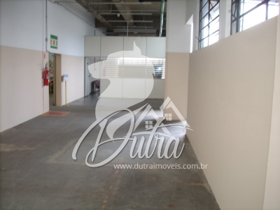 Galpão/Depósito/Barracão Água Branca 6500m² 20 Vagas