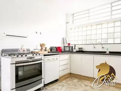 Padrão Jardim Paulista 370m² 03 Dormitórios 03 Suítes 4 Vagas