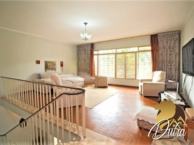 Padrão Jardim Luzitânia 454m² 04 Dormitórios 01 Suítes 4 Vagas