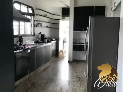 Cerqueira Cesar Cerqueira César 858m² 04 Dormitórios 04 Suítes 5 Vagas