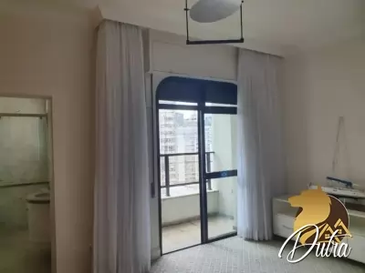 Cerqueira Cesar Cerqueira César 858m² 04 Dormitórios 04 Suítes 5 Vagas