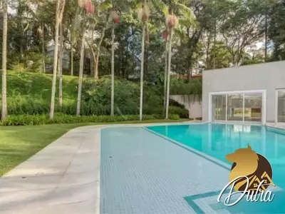 Casa de Condomínio Alto Da Boa Vista 867m² 04 Dormitórios 04 Suítes 8 Vagas