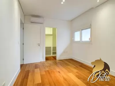 Casa de Condomínio Alto Da Boa Vista 867m² 04 Dormitórios 04 Suítes 8 Vagas