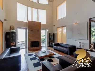 Alpha 10 Alphaville 1600m² 07 Dormitórios 05 Suítes 6 Vagas