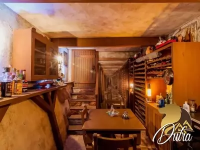 Alpha 10 Alphaville 1600m² 07 Dormitórios 05 Suítes 6 Vagas