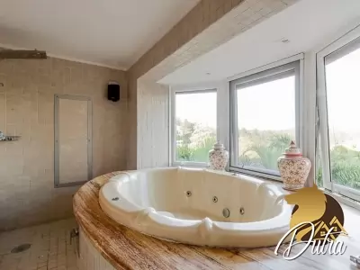 Alpha 10 Alphaville 1600m² 07 Dormitórios 05 Suítes 6 Vagas