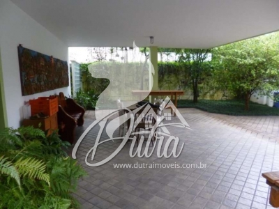 Casa Alto de Pinheiros 439m² 4 Dormitórios 3 Suítes 5 Vagas