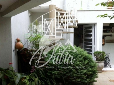 Casa Jardim Paulista 250m² 5 Suítes 5 Vagas