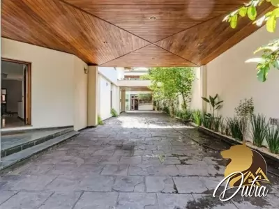 Padrão Jardim Paulista 920m² 06 Dormitórios 06 Suítes 10 Vagas