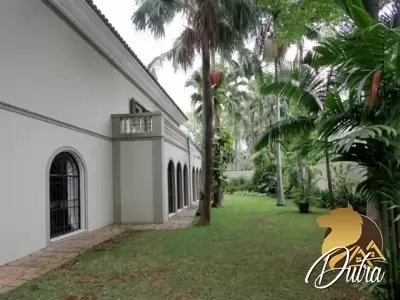 Padrão Jardim América 600m² 05 Dormitórios 01 Suítes 7 Vagas