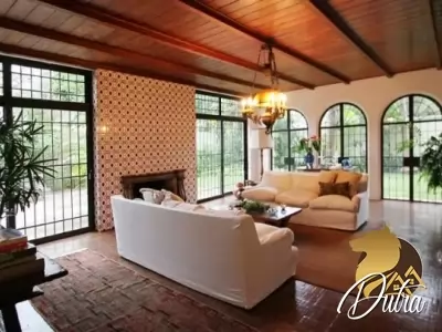 Padrão Jardim América 600m² 05 Dormitórios 01 Suítes 7 Vagas