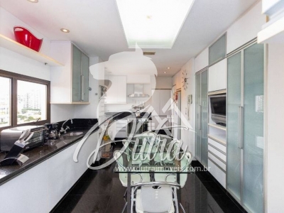 Equipage Cidade Monções 759m² 03 Dormitórios 03 Suítes 4 Vagas
