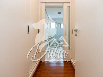 Equipage Cidade Monções 759m² 03 Dormitórios 03 Suítes 4 Vagas