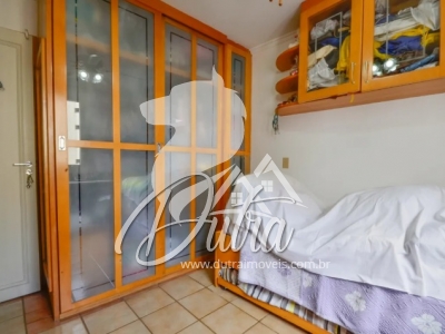 Edifício Edmond Halley Moema 242m² 03 Dormitórios 02 Suítes 2 Vagas