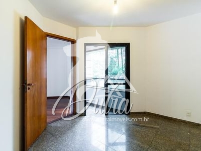 Quinta de Cascais Vila Uberabinha 208m² 04 Dormitórios 02 Suítes 2 Vagas