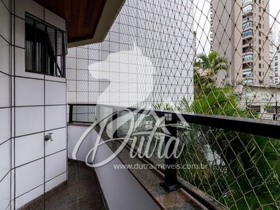 Quinta de Cascais Vila Uberabinha 208m² 04 Dormitórios 02 Suítes 2 Vagas