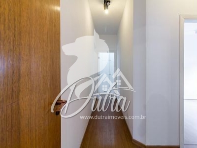 Quinta de Cascais Vila Uberabinha 208m² 04 Dormitórios 02 Suítes 2 Vagas