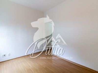 Quinta de Cascais Vila Uberabinha 208m² 04 Dormitórios 02 Suítes 2 Vagas