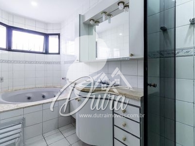 Quinta de Cascais Vila Uberabinha 208m² 04 Dormitórios 02 Suítes 2 Vagas
