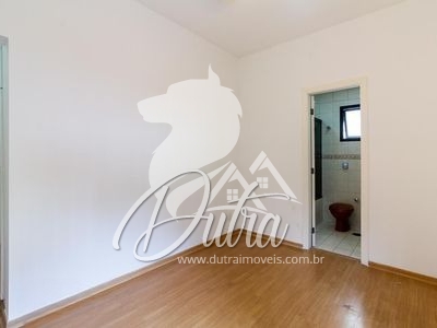 Quinta de Cascais Vila Uberabinha 208m² 04 Dormitórios 02 Suítes 2 Vagas