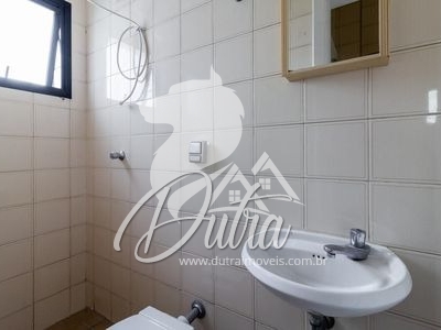 Quinta de Cascais Vila Uberabinha 208m² 04 Dormitórios 02 Suítes 2 Vagas