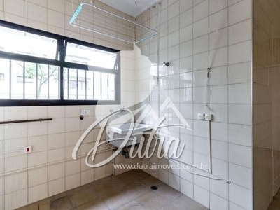 Quinta de Cascais Vila Uberabinha 208m² 04 Dormitórios 02 Suítes 2 Vagas