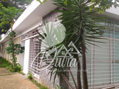 Casa Na Vila Nova Conceição  750 m² 5 Dormitórios 1 suíte 7 Vagas Edícula nos fundos