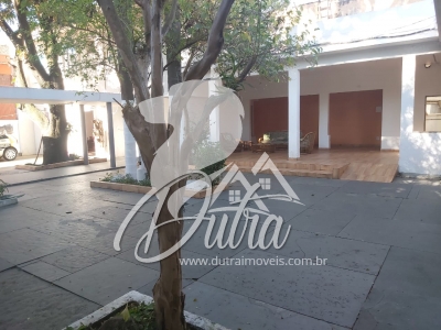 Casa Na Vila Nova Conceição  750 m² 5 Dormitórios 1 suíte 7 Vagas Edícula nos fundos