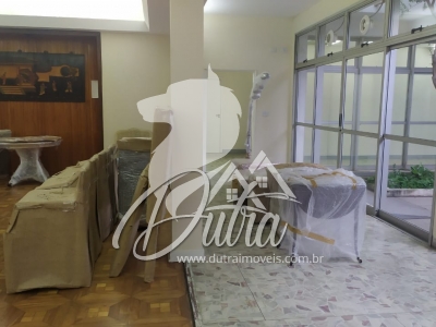 Casa Na Vila Nova Conceição  750 m² 5 Dormitórios 1 suíte 7 Vagas Edícula nos fundos