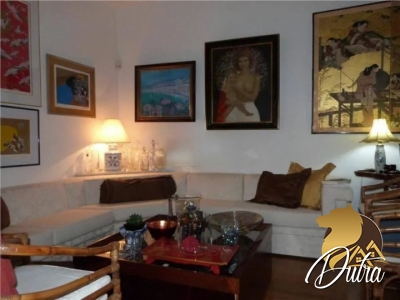 Padrão Jardim Luzitânia 306m² 04 Dormitórios 02 Suítes 6 Vagas