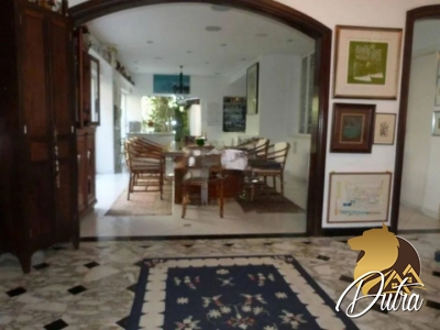 Padrão Jardim Luzitânia 306m² 04 Dormitórios 02 Suítes 6 Vagas