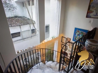 Padrão Jardim Luzitânia 306m² 04 Dormitórios 02 Suítes 6 Vagas