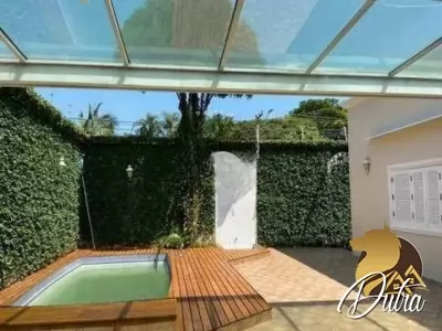 Padrão Jardim Luzitânia 282m² 04 Dormitórios 03 Suítes 4 Vagas