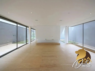 Padrão Jardim Luzitânia 513m² 03 Dormitórios 03 Suítes 8 Vagas
