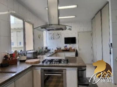Edificio praça villa lobos Pinheiros 530m² 05 Dormitórios 04 Suítes 6 Vagas