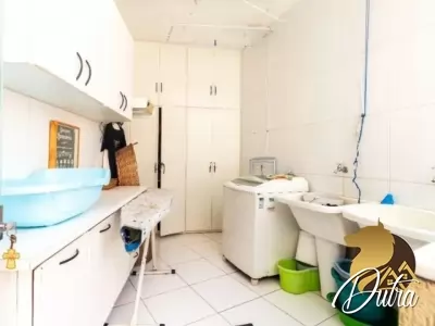 Padrão Jardim Paulista 650m² 04 Dormitórios 04 Suítes 5 Vagas