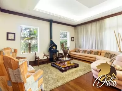 Padrão Jardim Paulista 650m² 04 Dormitórios 04 Suítes 5 Vagas