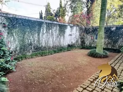 Padrão Jardim Paulista 560m² 04 Dormitórios 01 Suítes 10 Vagas