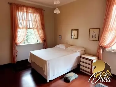 Padrão Jardim Paulista 560m² 04 Dormitórios 01 Suítes 10 Vagas