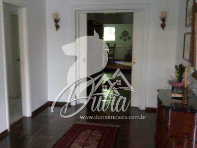 Casa Jardim Guedala 600m² 4 Suítes 12 Vagas